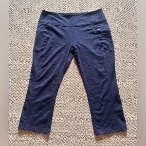 Eddie Bauer crop leggings